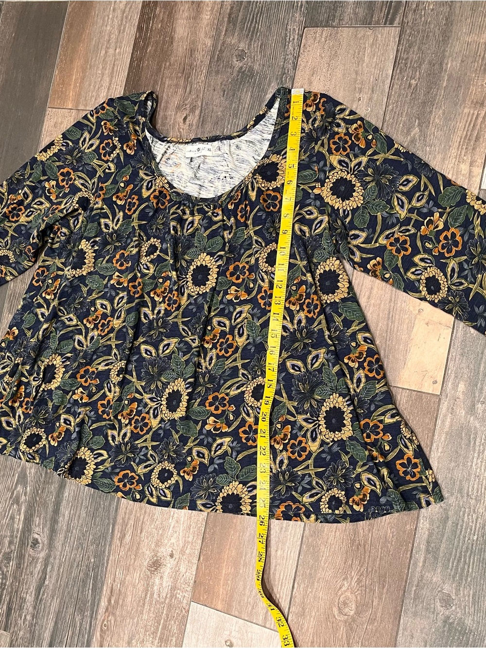 Natural Life Iris Top 100% Cotton Long Sleeve Navy Blue Dahlias Floral Size XL - Picture 8 of 10